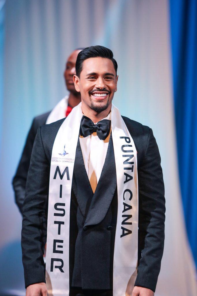 Imagen relacionada con Eduin Salazar, representante de Punta Cana, se alza con el títulode Mister Tourism Dominican Republic 2025
