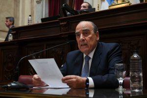 milei-pierde-a-su-jefe-de-ministros,-victima-de-las-presiones-internas