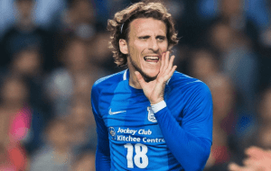 diego-forlan,-quien-estuvo-en-rd-hace-unos-dias,-se-fracturo-tres-costillas-jugando-futbol