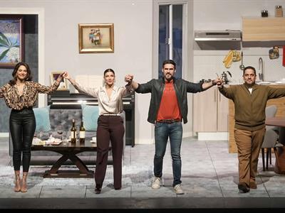 “los-vecinos-de-arriba”-se-presenta-con-rotundo-exito-con-funciones