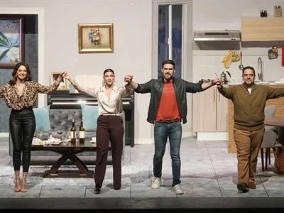 “los-vecinos-de-arriba”-se-presenta-con-rotundo-exito-con-funciones