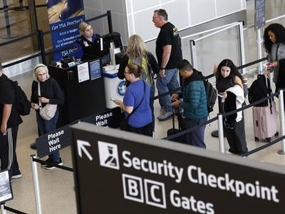 1,200-vuelos-cancelados-en-ee-uu.-por-cierre-de-gobierno