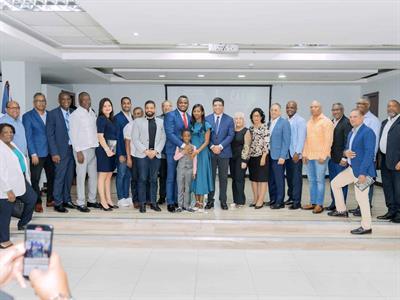 julio-garcia-presenta-libro-“mas-alla-del-caos-surge-una-esperanza”