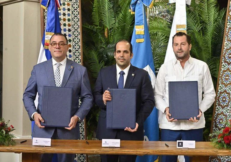 afi-reservas-ofrecera-tarifas-preferenciales-a-comerciantes-usuarios-del-parqueo-plaza-zona-colonial