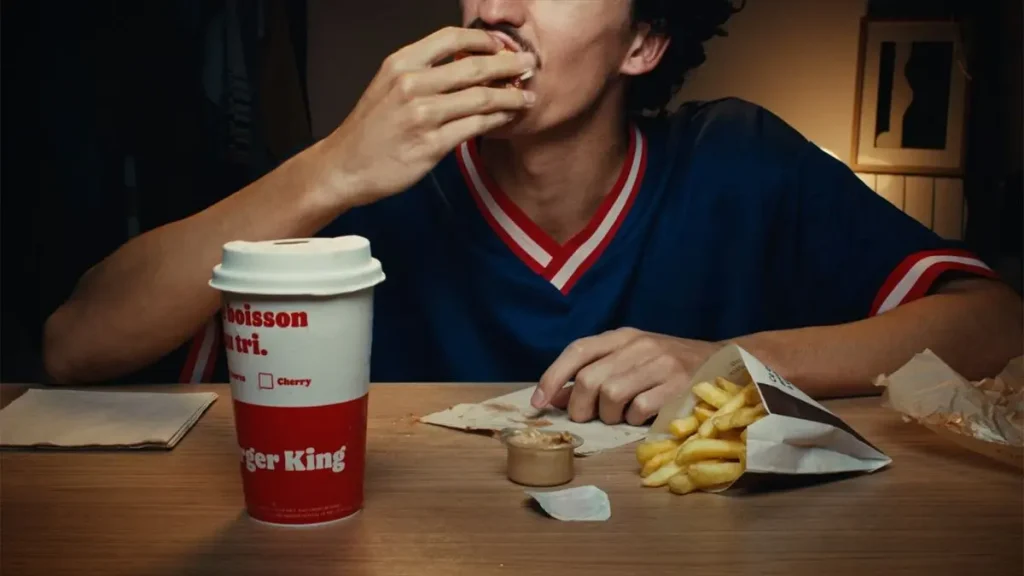 burger-king-rompe-esquemas-con-un-anuncio-sin-palabras-dedicado-al-placer-de-su-whopper