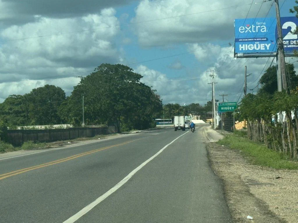 Imagen relacionada con OBSERVATORIO TURÍSTICO RECLAMA ILUMINAR Y SEÑALIZAR CARRETERA HIGÜEY-AUTOVÍA