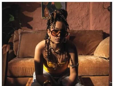 entrevista-con-la-gabi,-la-artista-que-transformo-el-desamor-en-poder