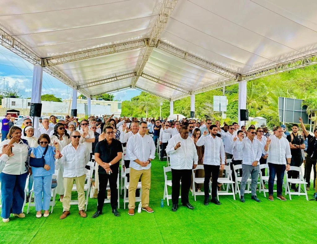 Imagen relacionada con Inician construcción del Boulevard Turístico La Otra Banda–Punta Cana, una obra clave para el desarrollo de la zona