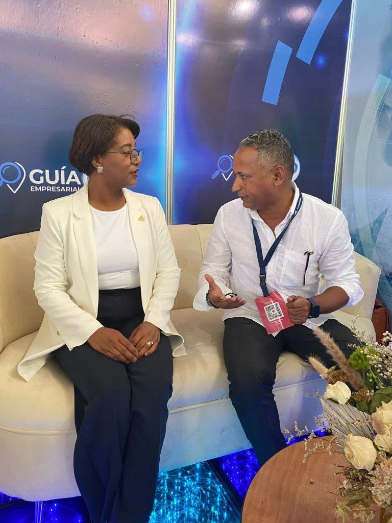 Imagen relacionada con Franklin De La Cruz presenta Guía Empresarial RD durante DATE 2026 y destaca su impacto en el ecosistema empresarial