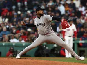 mlb:-luis-gil-logro-su-primer-triunfo-del-ano