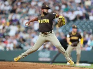 mlb:-randy-vasquez-brilla-en-la-loma-y-guia-a-los-padres-al-triunfo