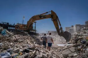 ultima-hora-de-la-guerra-de-estados-unidos-e-israel-contra-iran,-en-directo-|-israel-lanza-nuevos-ataques-contra-libano-pocas-horas-despues-de-la-prorroga-de-la-tregua-anunciada-por-trump