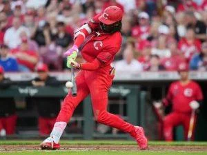 mlb:-elly-de-la-cruz-conecta-cuadrangular