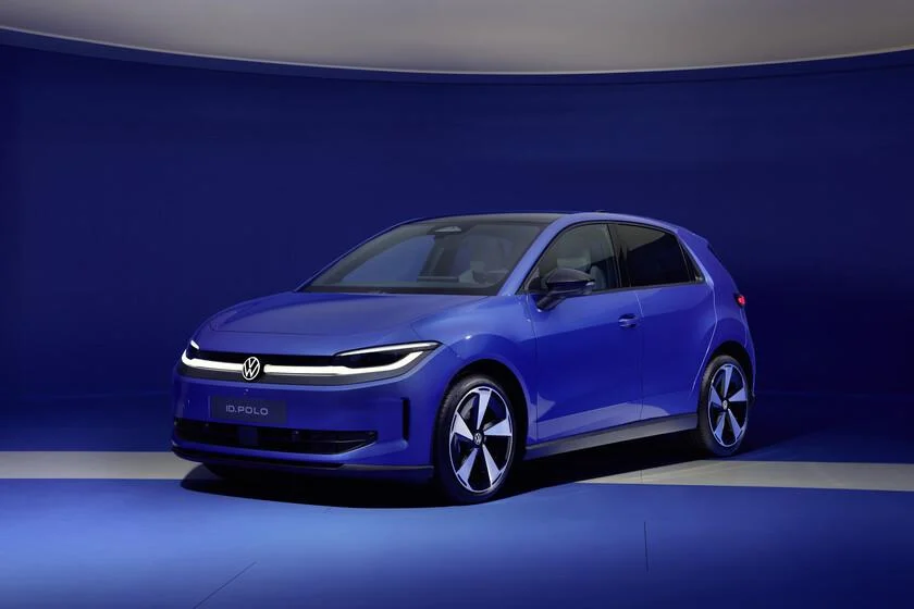 el-volkswagen-id-polo-y-su-reto:-convencernos-de-que-sus-35.000-euros-(sin-ayudas)-merecen-la-pena-frente-al-coche-chino