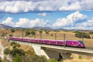 vigo-ya-tiene-su-ave-“directo”-a-madrid-sin-paradas-en-castilla-y-leon.-ahora-tarda-mas-que-antes