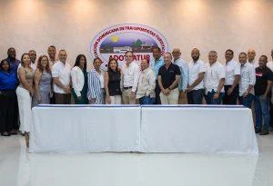 facilitaran-traslado-de-estudiantes-al-centro-cultural-rainieri
