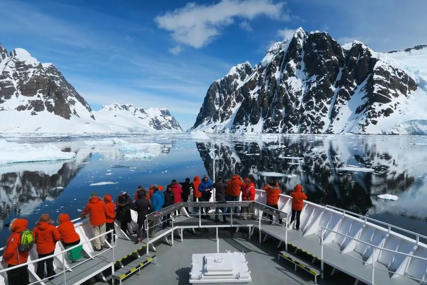 el-numero-de-turistas-a-la-antartida-se-ha-disparado-1000%-en-30-anos.-hay-quien-cree-que-el-autentico-boom-aun-no-ha-llegado