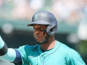 mlb:-victor-robles-guia-la-ofensiva-de-los-marineros