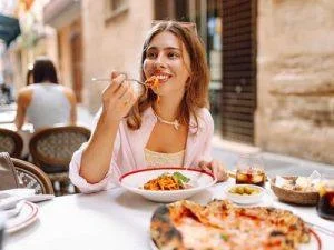 la-regla-de-oro-de-la-crononutricion:-¿cenar-3-horas-antes-de-dormir?