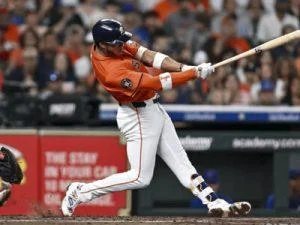 mlb:-jeremy-pena-conecta-cuadrangular-en-la-victoria-de-houston