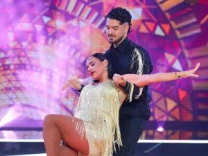 jennifer-fungenzi-continua-conquistando-la-television-internacional