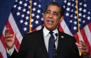 Imagen relacionada con Cumbre Latinoamericana reconocerá al congresista Adriano Espaillat por su extraordinaria trayectoria y liderazgo en favor de la comunidad latina