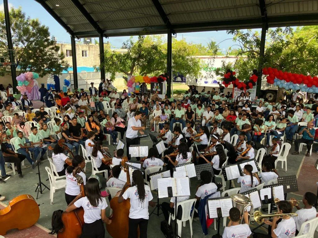 Imagen relacionada con El Sistema Punta Cana culmina con éxito jornada de cuatro conciertos dedicados a las madres gracias al apoyo de ABRSM