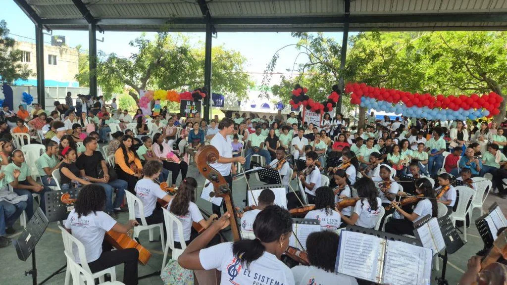 Imagen relacionada con El Sistema Punta Cana culmina con éxito jornada de cuatro conciertos dedicados a las madres gracias al apoyo de ABRSM