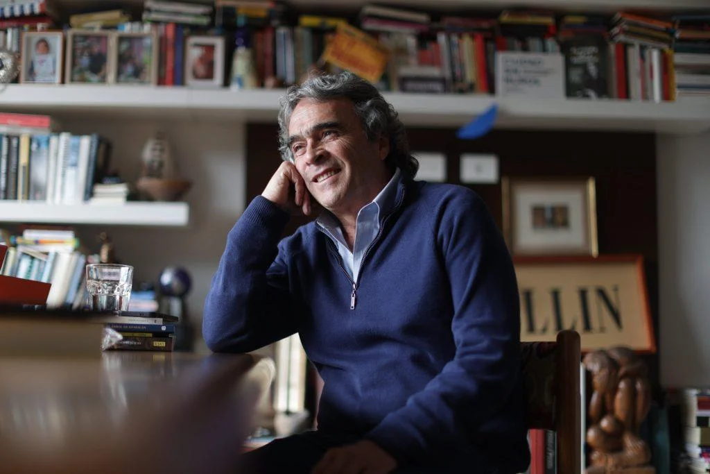 sergio-fajardo:-“el-proximo-gobierno-va-a-ser-el-mas-dificil-en-la-historia-reciente-de-colombia”