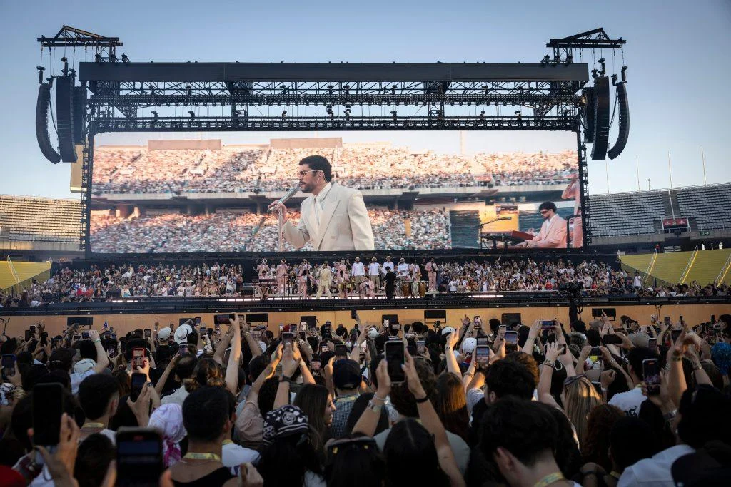 el-precio-de-la-viralidad-en-las-grandes-giras:-como-son-determinadas-por-las-redes-sociales-y-su-efecto-en-las-expectativas-de-los-fans