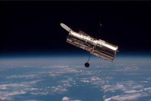 el-hubble-se-esta-cayendo-poco-a-poco,-pero-la-nasa-no-sabe-si-vale-la-pena-rescatarlo