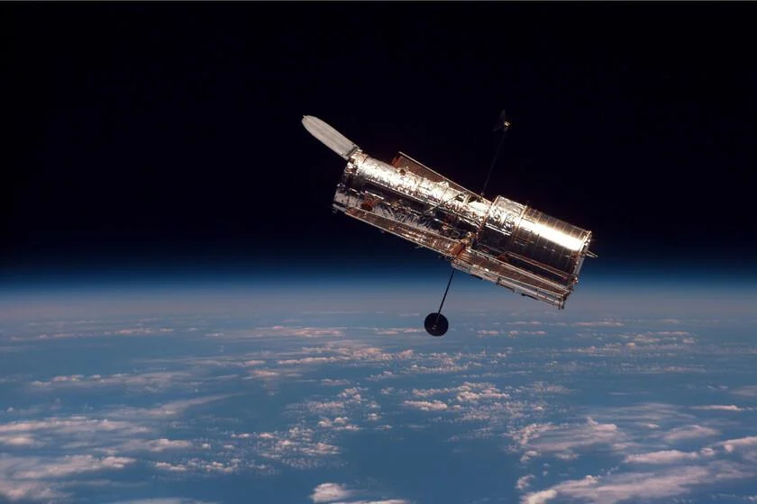 el-hubble-se-esta-cayendo-poco-a-poco,-pero-la-nasa-no-sabe-si-vale-la-pena-rescatarlo