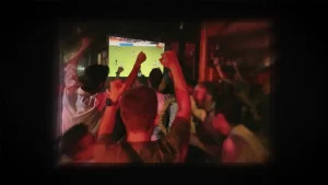 ab-inbev-convierte-los-bares-en-protagonistas-del-mundial-2026-con-«cheers-to-bars»