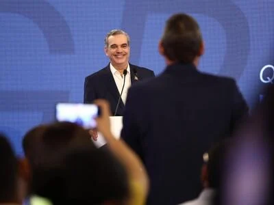 luis-abinader-felicita-a-los-new-york-knicks-campeones-nba