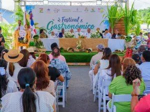 “sabores-de-miches”-impulsa-la-gastronomia-local-como-atractivo-turistico-y-cultural
