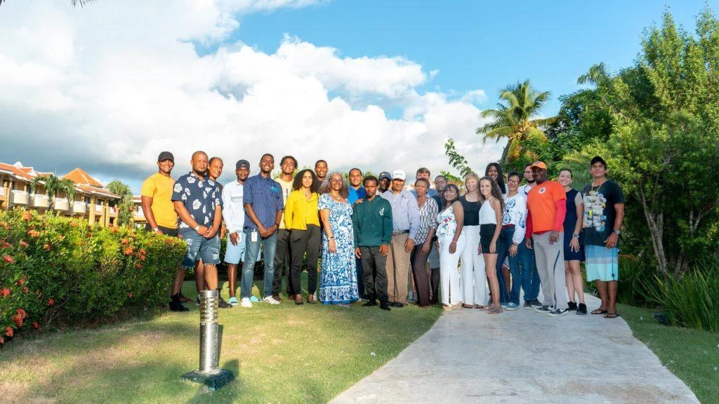 viva-miches-se-suma-a-costas-seguras-rd-2026-con-ocho-becas-para-capacitacion-en-rescate-acuatico